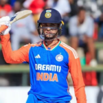 Photo of 32 गेंद पर शतक, 16 छक्के…अभिषेक शर्मा ने बल्ले से उड़ाया गर्दा