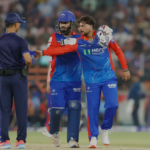 Photo of ऋषभ पंत की इस सूझबूझ से आउट हुए बावुमा, कुलदीप को दी थी यह नसीहत