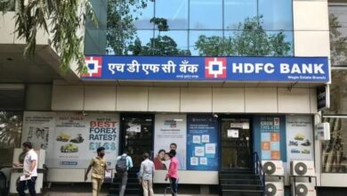 Photo of ICICI बैंक शेयर में तेजी, पर देश का सबसे बड़े बैंक का स्टॉक क्यों फिसला