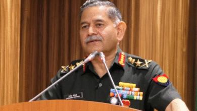 Photo of खाड़ी क्षेत्र में तनाव के बीच थलसेना प्रमुख जनरल उपेंद्र द्विवेदी UAE रवाना