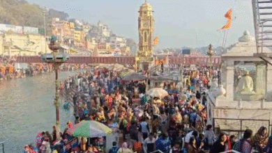 Photo of स्नान के लिए हरकी पैड़ी पर उमड़ा आस्था का सैलाब, लगाई पावन डुबकी, दिखा अद्भुत नजारा