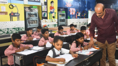 Photo of यूपी: प्रदेश के स्कूलों में नया सत्र आज से, अखबार पढ़कर सुनाने से होगी दिन की शुरुआत