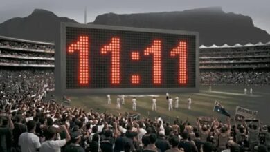 Photo of क्रिकेट में ’11:11′ का चमत्कार! बीच मैच जब दर्शक एक पैर पर खड़े होने पर हुए थे मजबूर