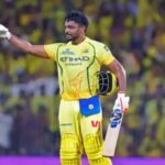 Photo of मैदान पर CSK के नए शेर संजू सैमसन बन गए ‘बिल्ली’, स्टेज पर इस काम से भागते आए नजर